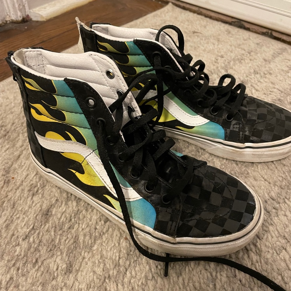 Gently worn boys vans size 3